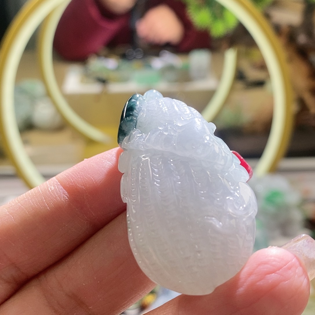 【闪购商品】翡翠颈饰未镶嵌花生