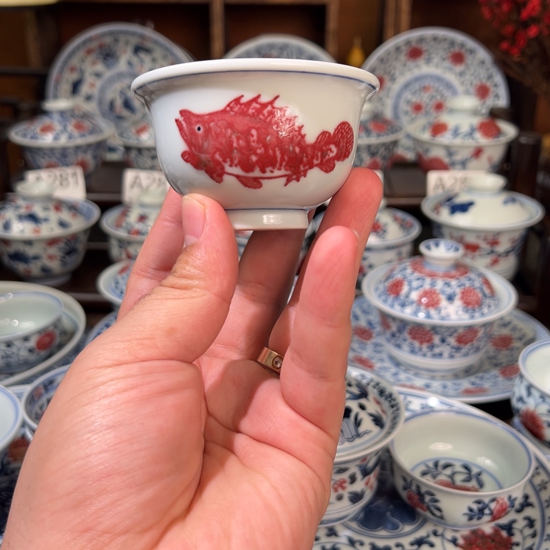 景德镇高温原矿釉里红手绘