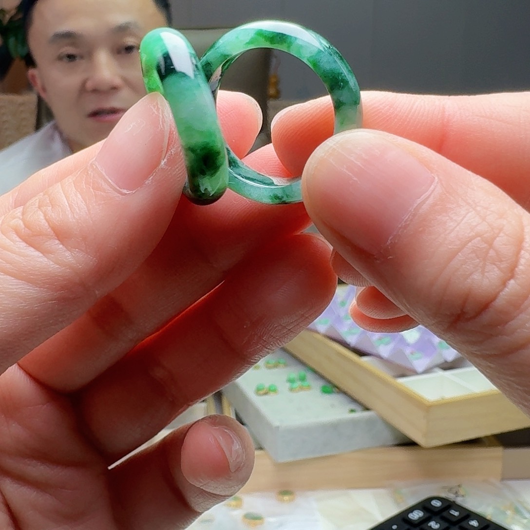 翡翠戒指未镶嵌多样性发货其一