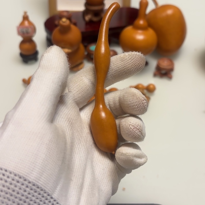 时****天然手捻老皮葫芦