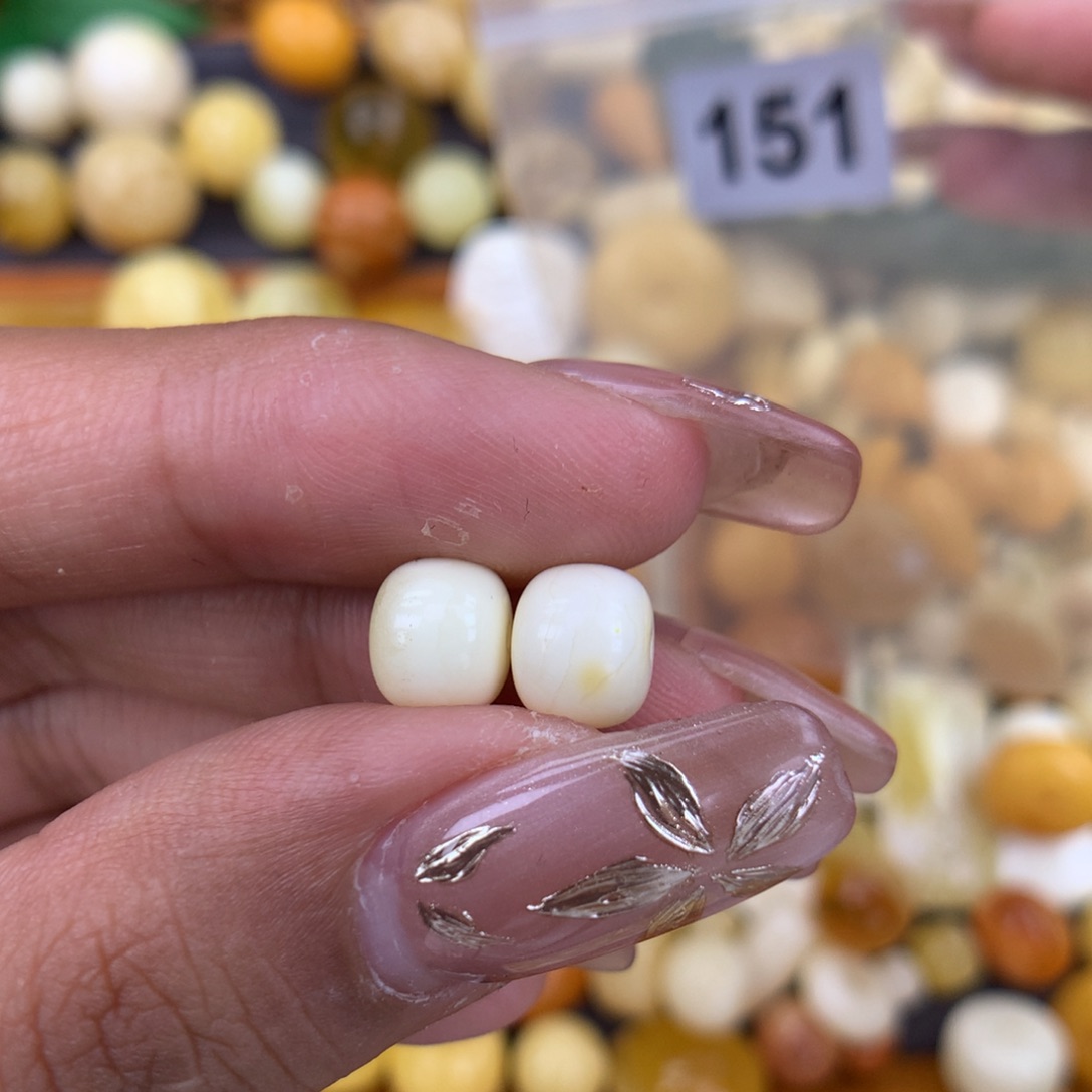 未镶嵌琥珀珠宝奇石8.0