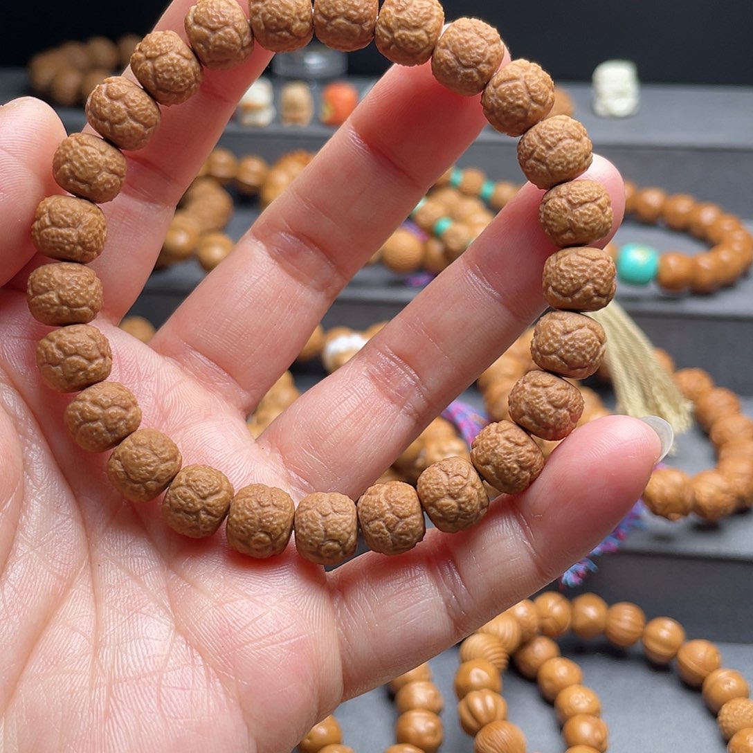 猴头核桃吊坠饕餮