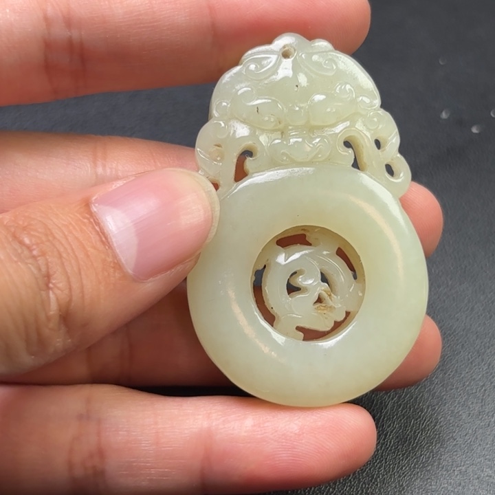 秘***鲁和田玉未镶嵌挂件