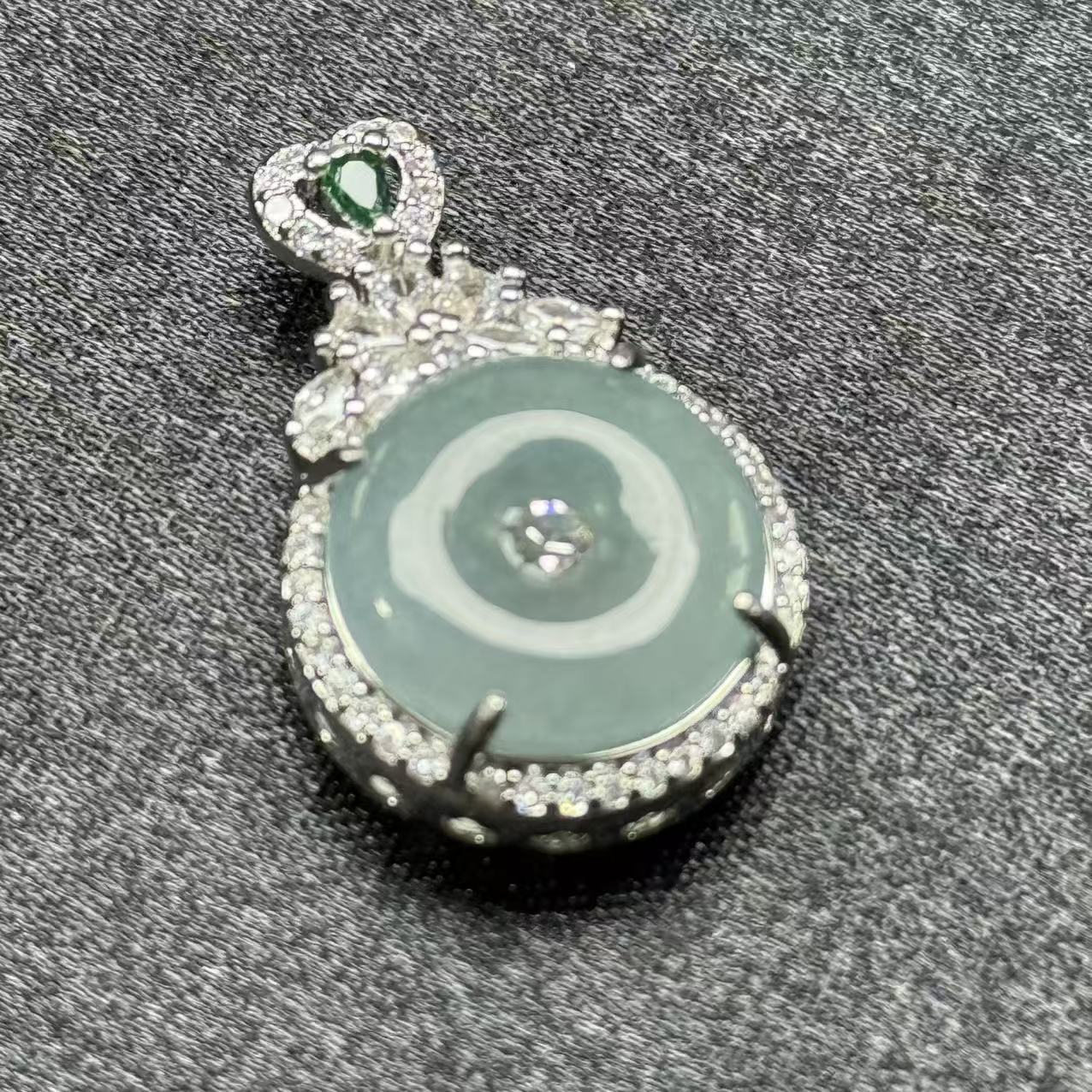 直播专属 天然 翡翠A货吊坠 多样性发一 YD0101