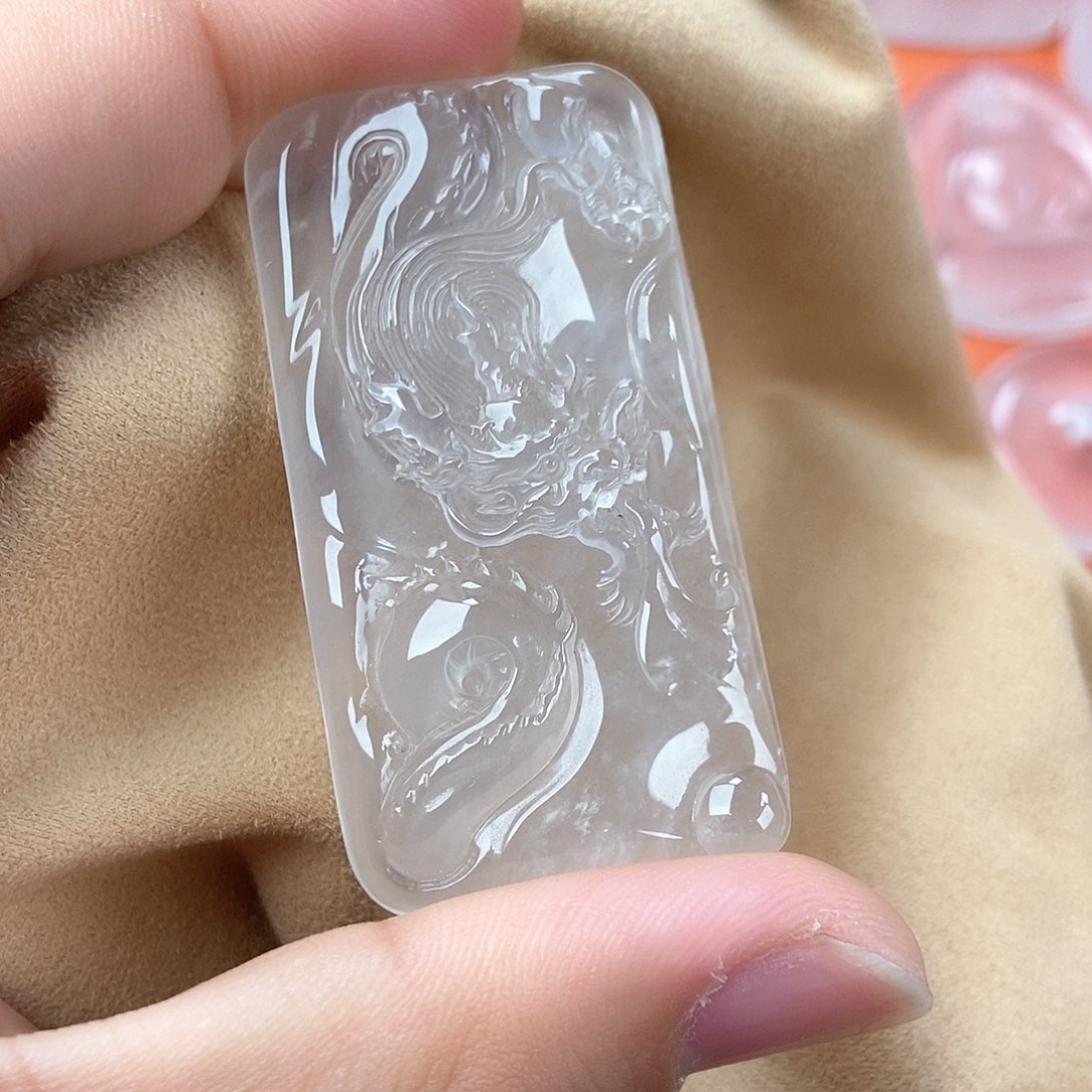 石英质玉颈饰未镶嵌?****?