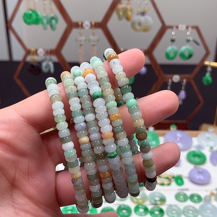 翡翠手链未镶嵌翡翠手链