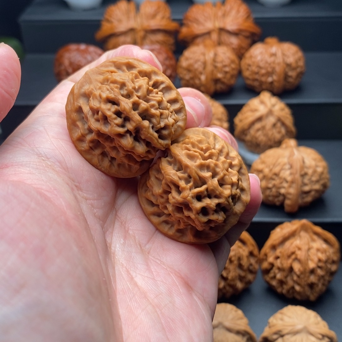 把件文玩核桃飞*秦闷