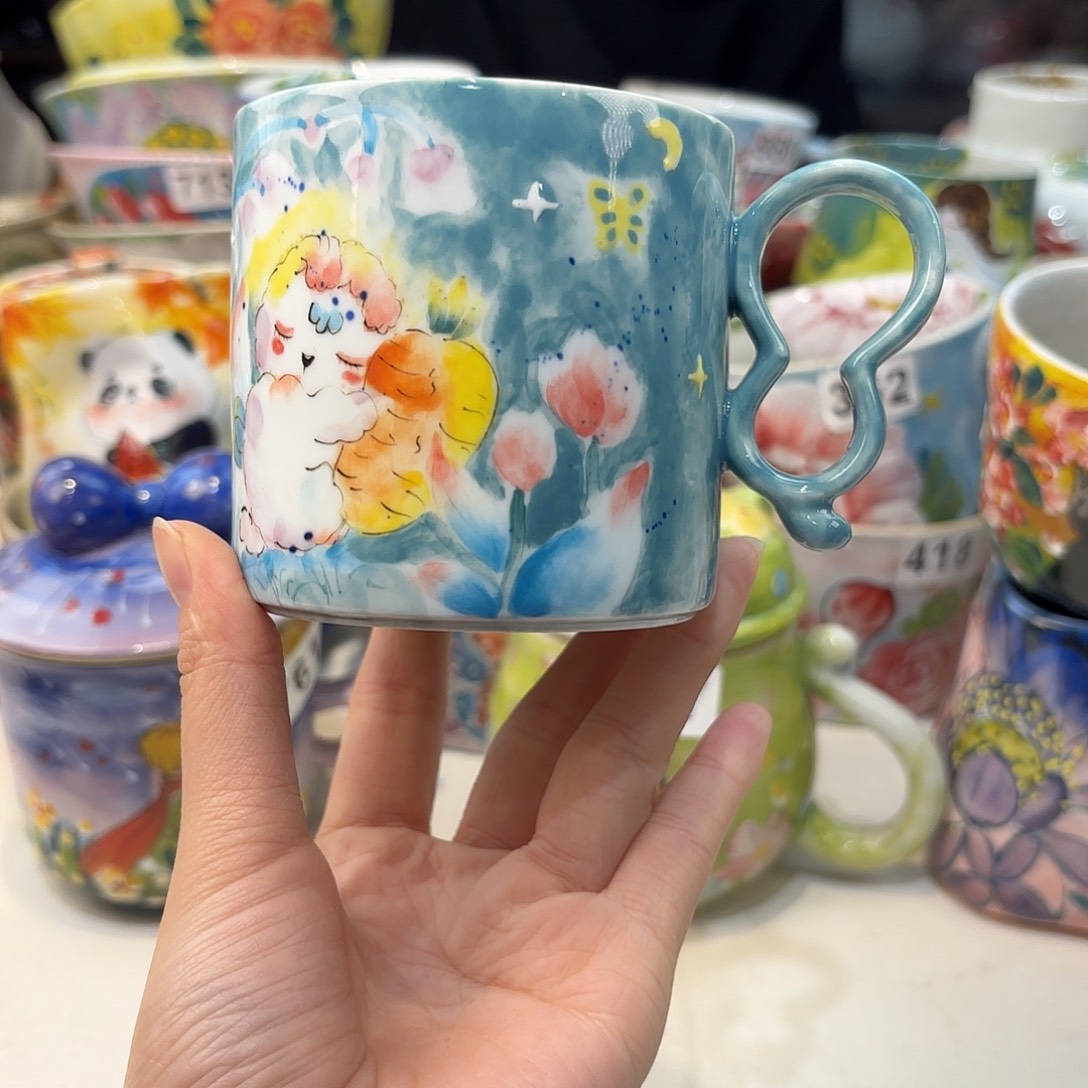 瓷片兔兔好可爱啊我