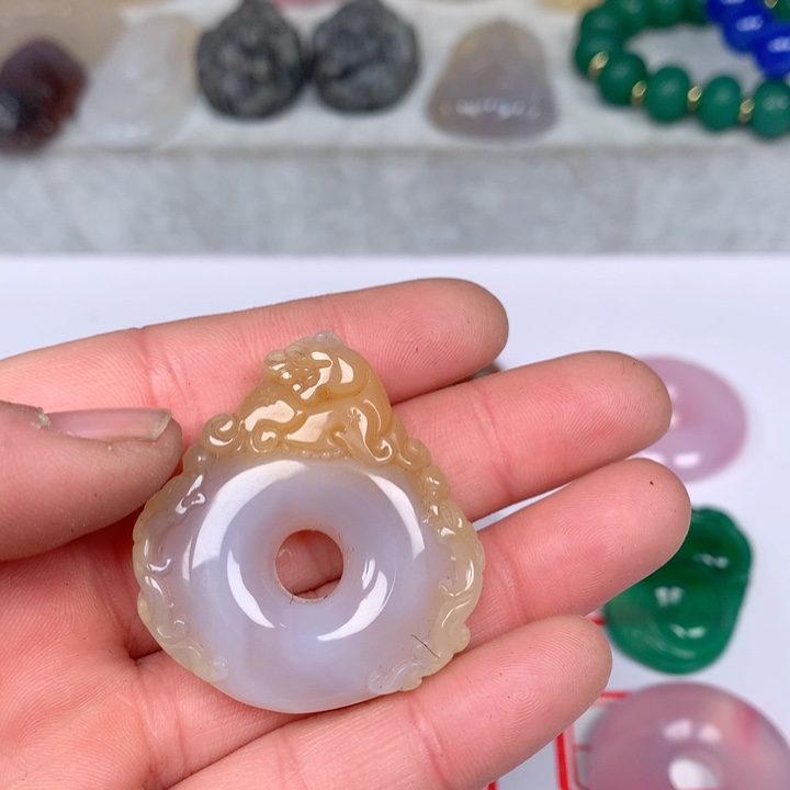 玛瑙/玉髓颈饰未镶嵌唐*