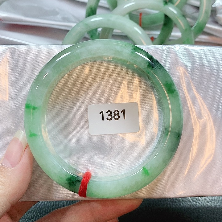 翡翠手镯未镶嵌天然翡翠手镯57.6