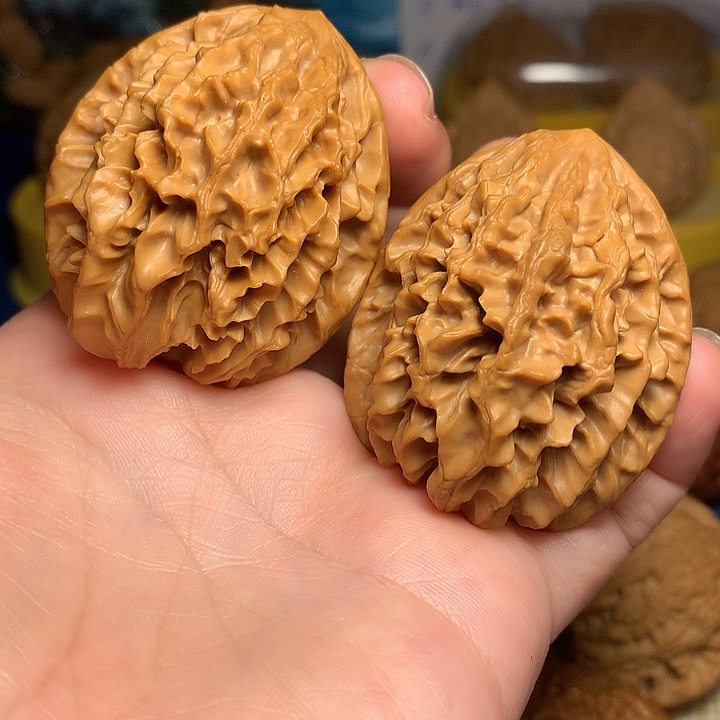 文玩核桃吊坠九层妖塔高46精修已打底