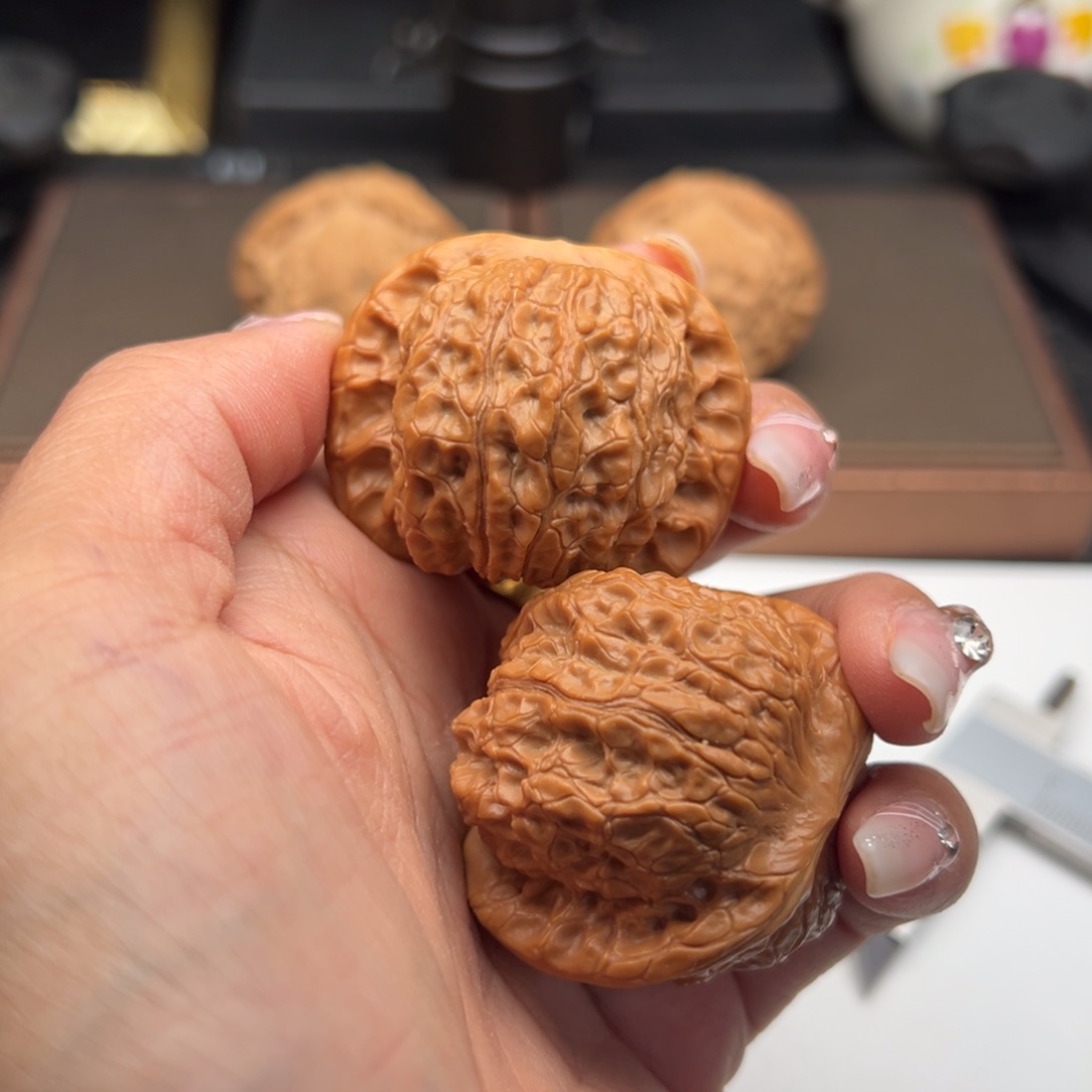 文玩核桃把件血麒麟42