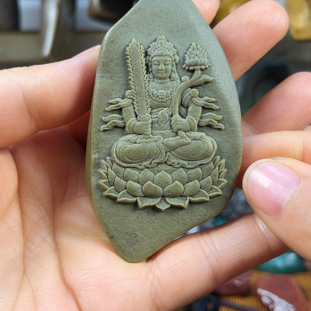 新疆戈壁石原石雕刻37