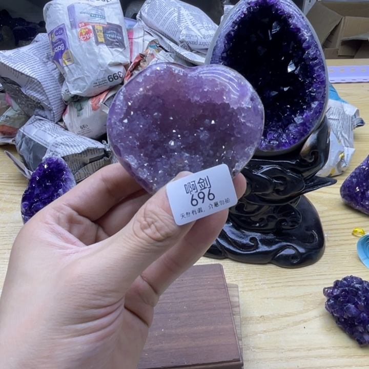 未镶嵌水晶大型摆件（非配饰）