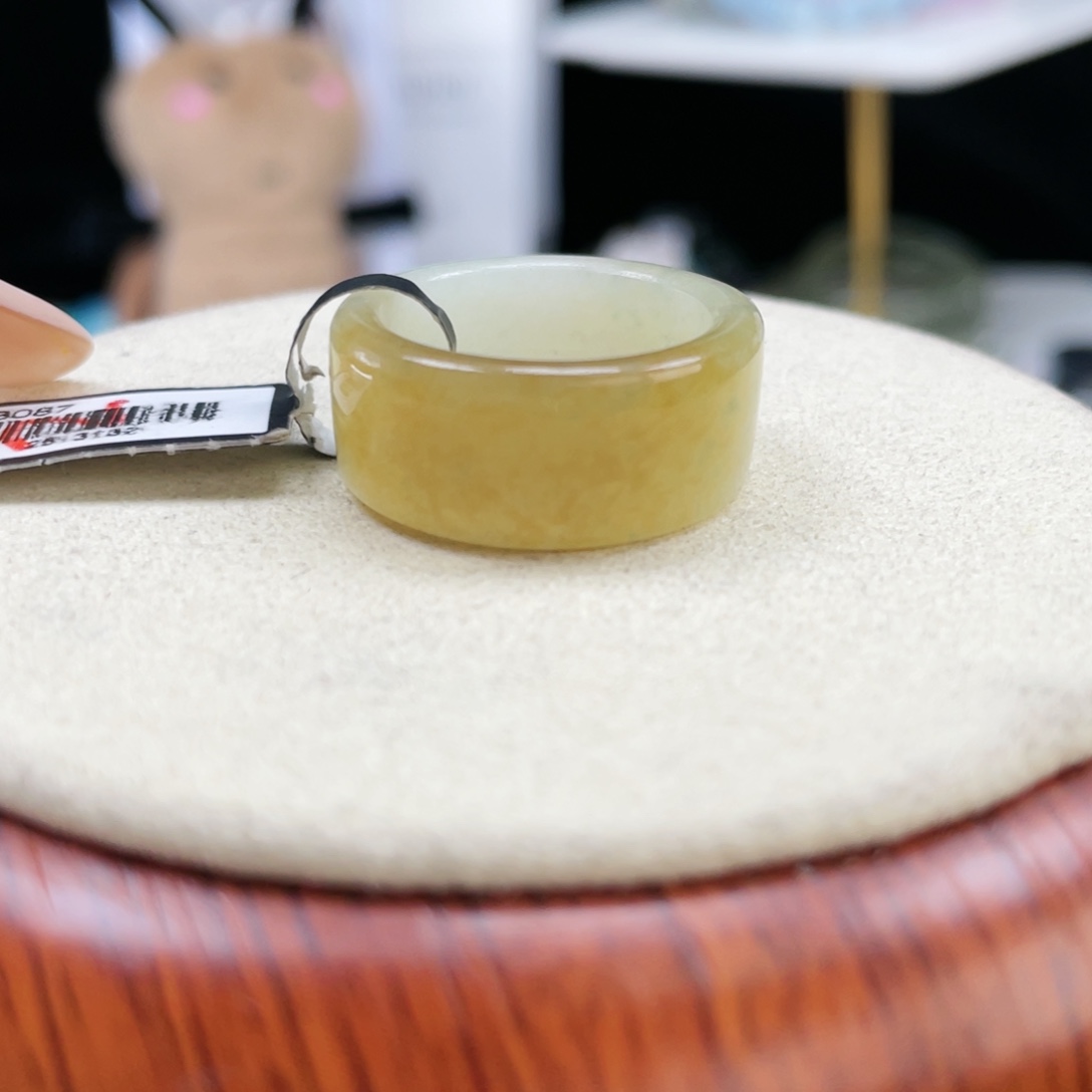 和田玉未镶嵌戒指P11一口糖窄圆切18.4不退换