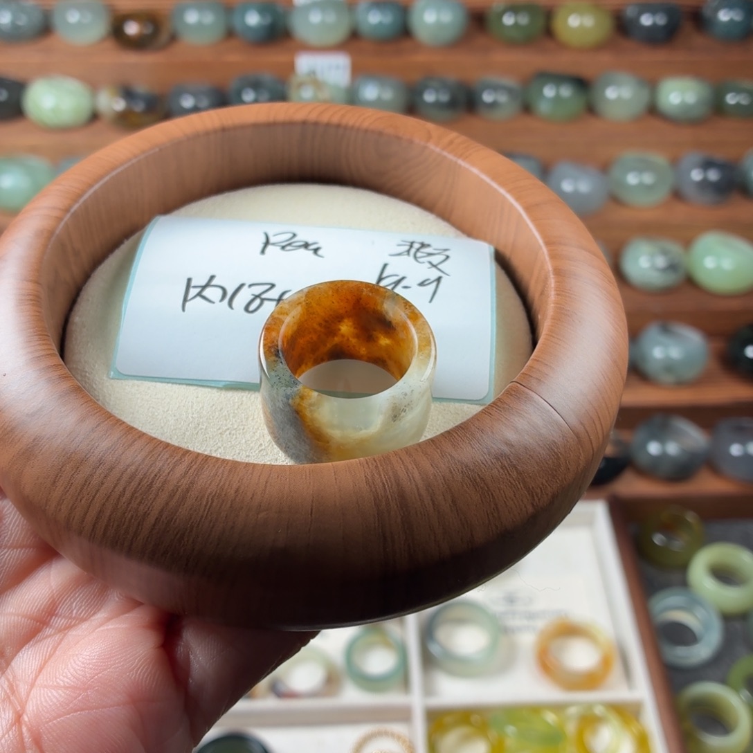 R***r蛇纹石玉未镶嵌戒指