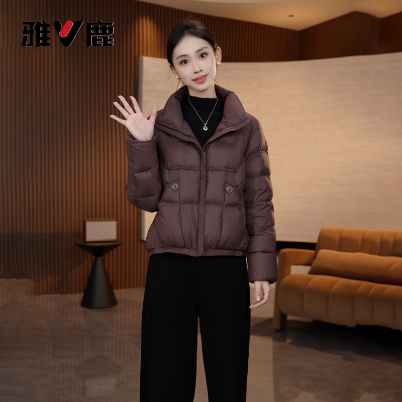雅鹿25年冬季新款羽绒服女款云感泡芙90白鸭绒立领保暖短款外套