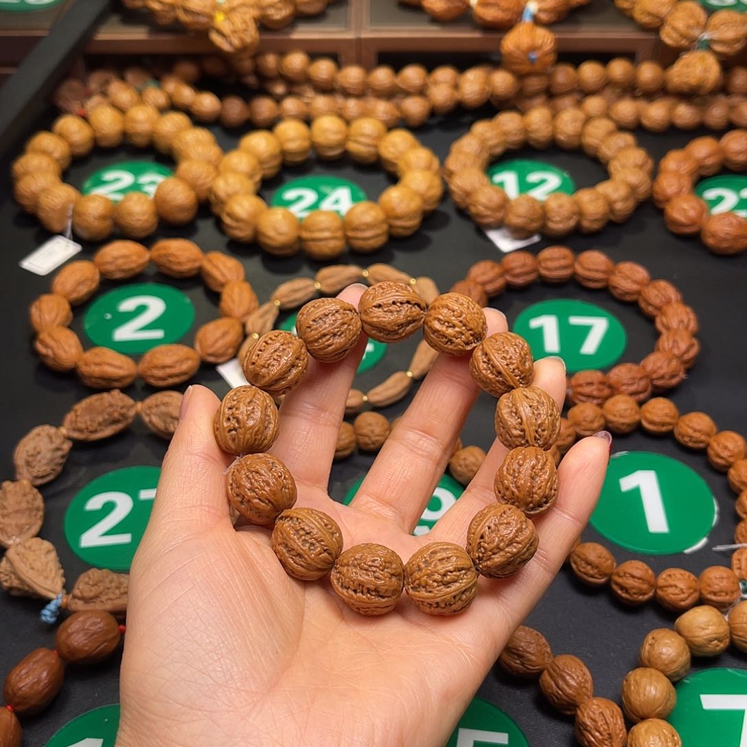 文玩核桃手串17尺寸八楞