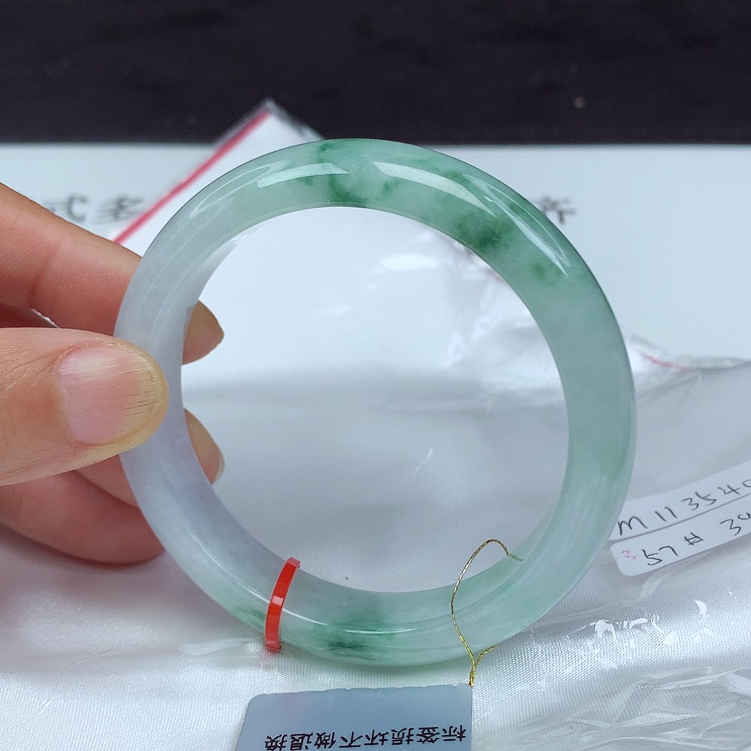 翡翠手镯未镶嵌57圈3540