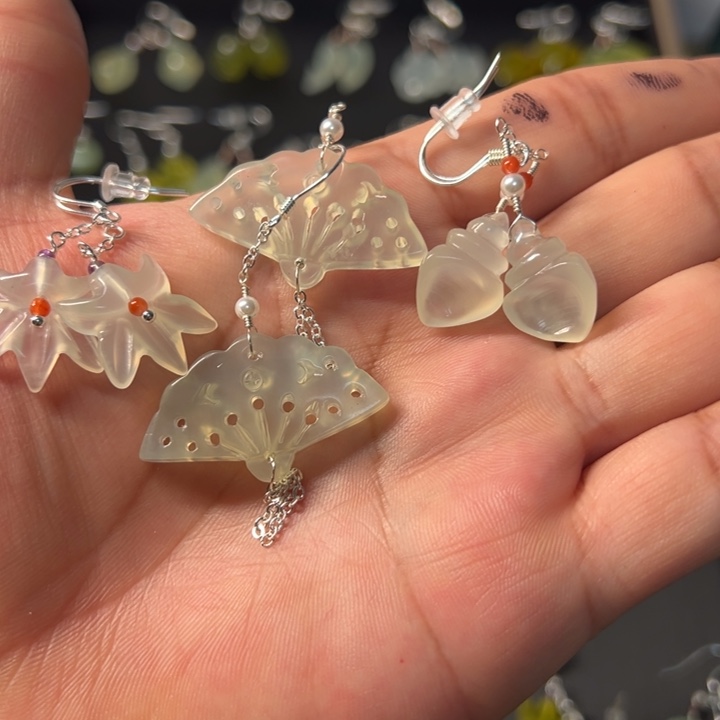 海***6岫玉银S925镶嵌耳钉