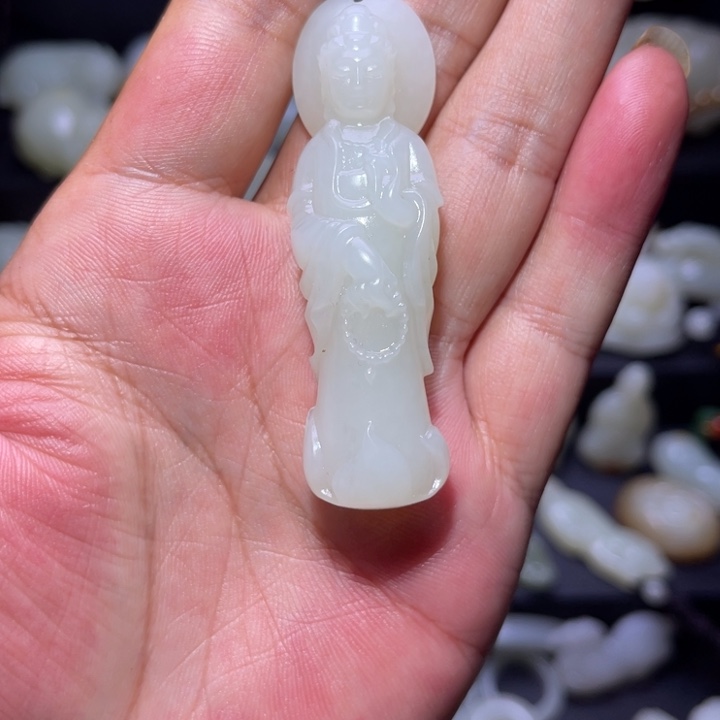 和田玉未镶嵌颈饰@*