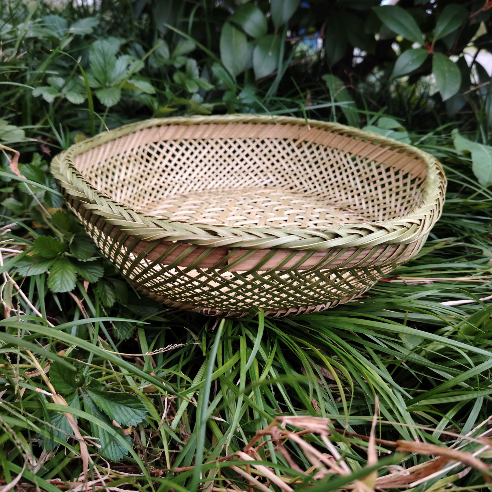 六角筐竹编制品圆形大号蓝筛子大眼粗孔稻谷农用晾晒簸箕筐