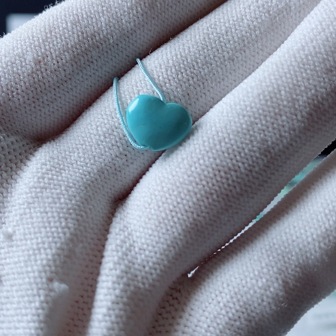 绿松石颈饰未镶嵌