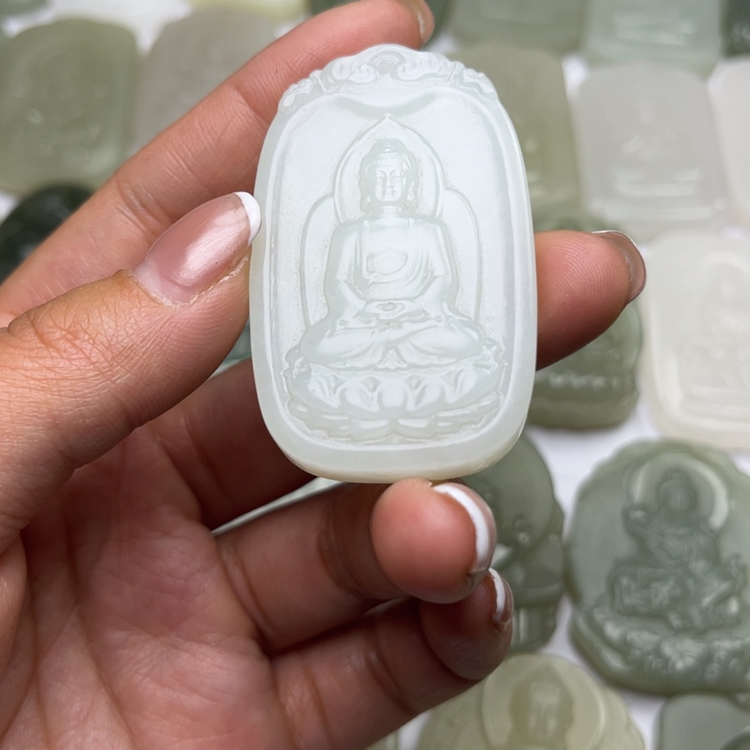 和田玉未镶嵌颈饰