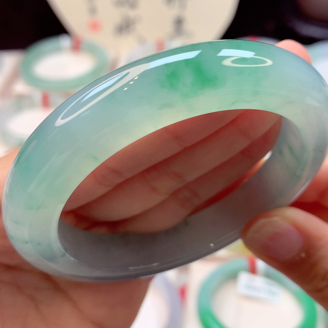 翡翠未镶嵌手镯11大漏冰绿99