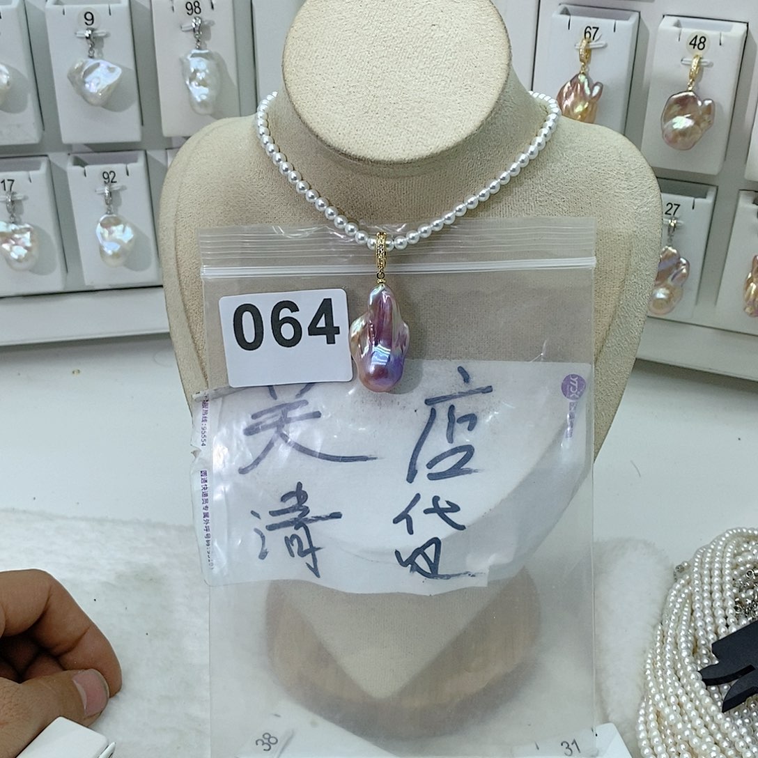 淡水珍珠颈饰合金