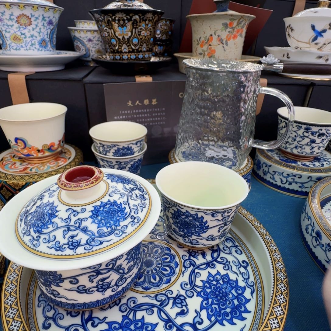 当代艺术家辞典等多部