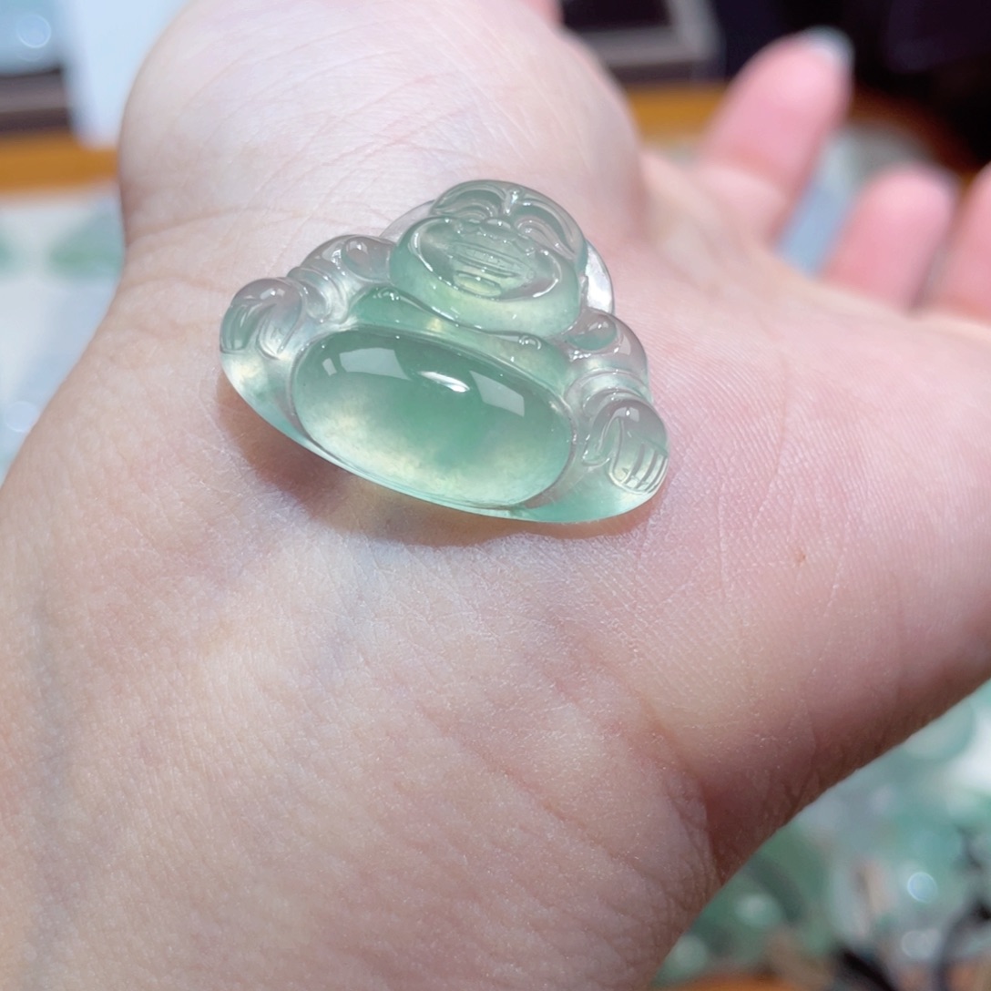 颈饰未镶嵌翡翠佛公