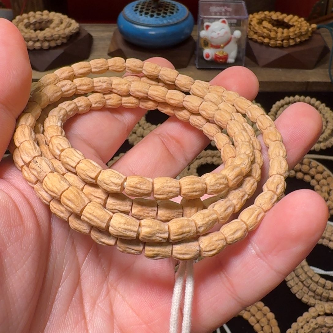 柏香籽/百香籽吊坠?