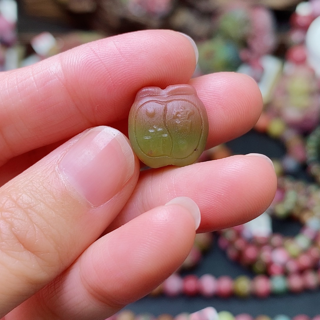 玛瑙/玉髓珠宝奇石未镶嵌盐源玛瑙定制