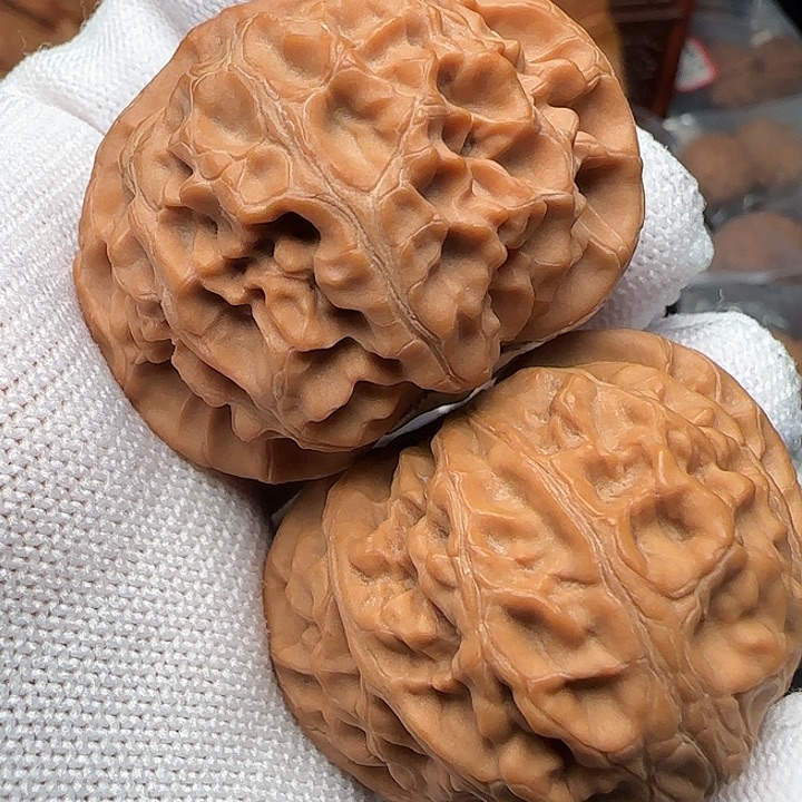 文玩核桃吊坠宫灯44福利