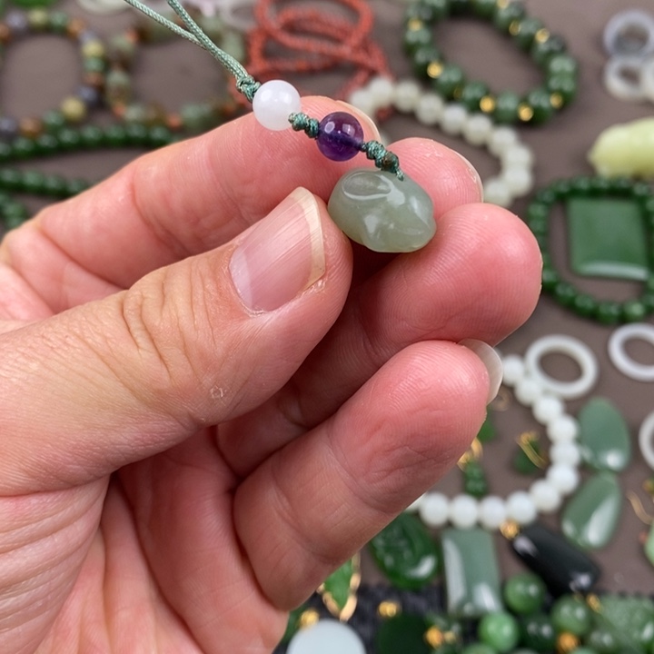 和田玉颈饰未镶嵌