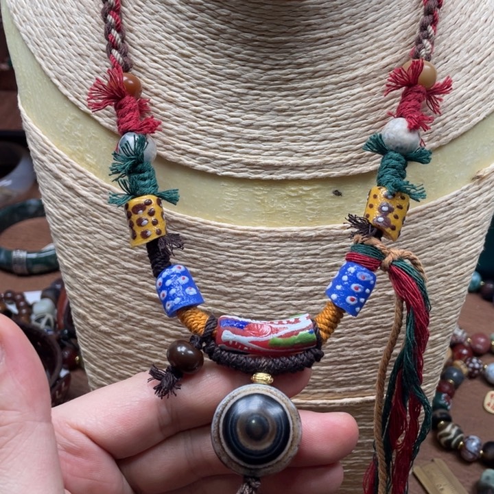 玛瑙/玉髓颈饰未镶嵌