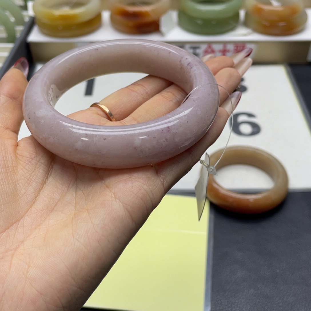 石英质玉手镯未镶嵌乐