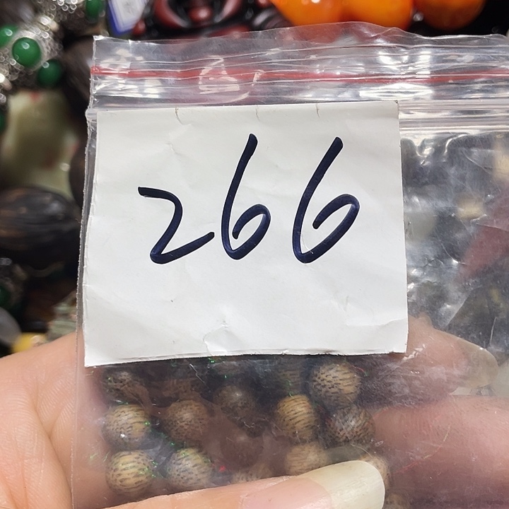 有***好琉璃/树脂/塑料类