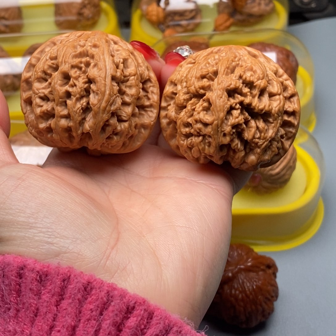 文玩核桃把件?***49大粗筋