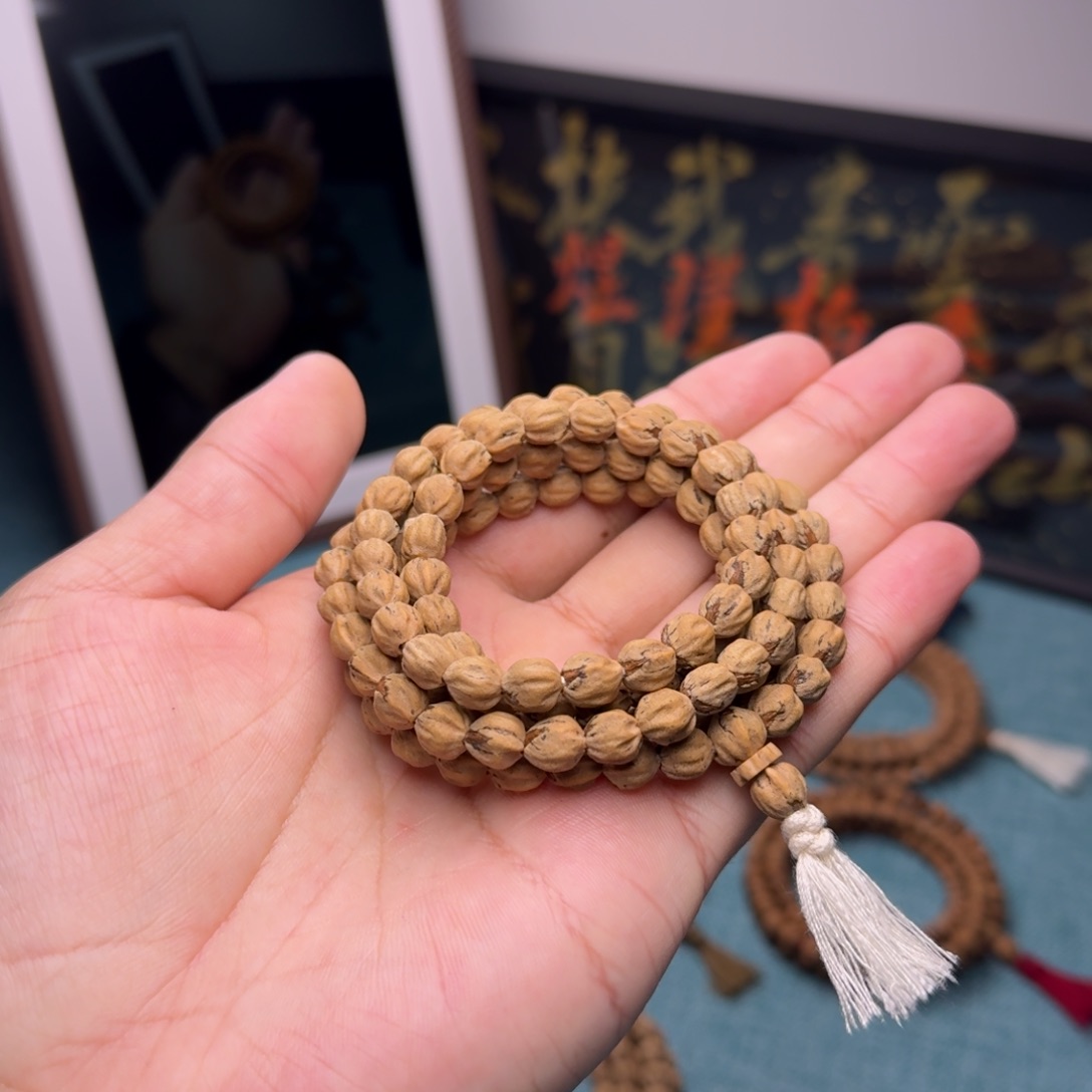 柏香籽/百香籽吊坠红芽纯原 高桩胶囊