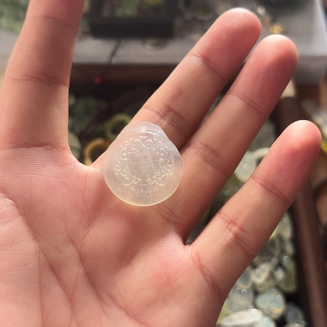 .***狗蛇纹石玉未镶嵌颈饰