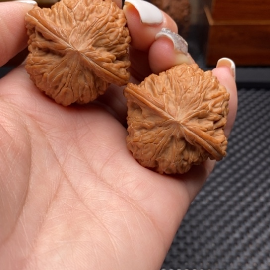 文玩核桃吊坠41全品山地正磨