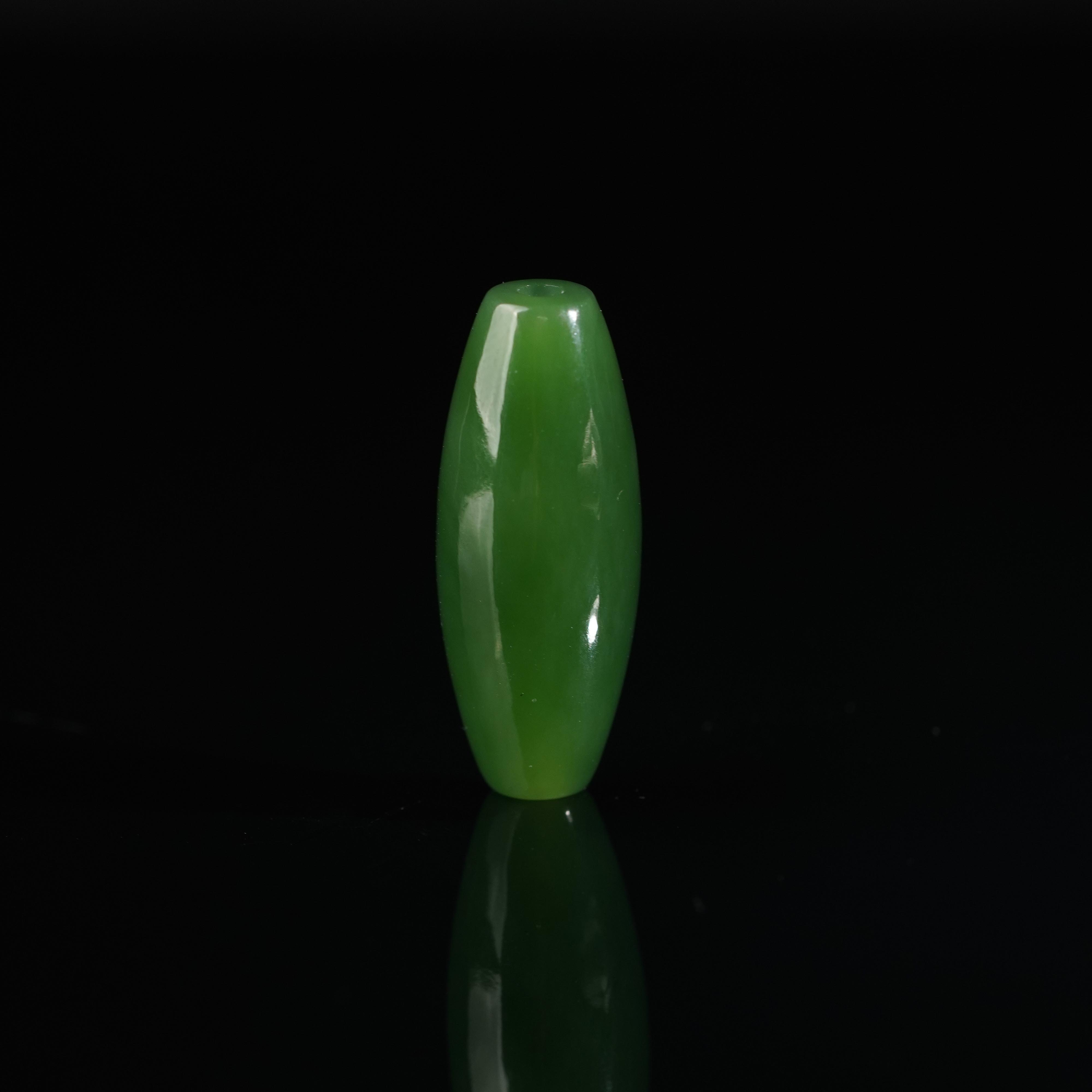 严选精品和田玉碧玉菠菜绿勒子