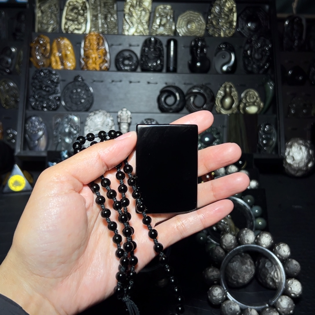 随***矩黑曜岩未镶嵌颈饰