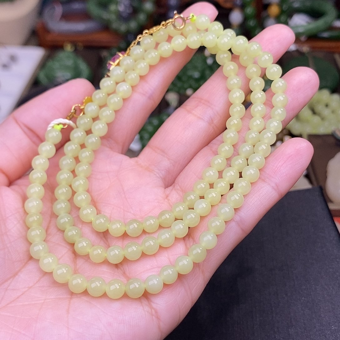 和田玉黄口珠串清货价约5MM未镶嵌