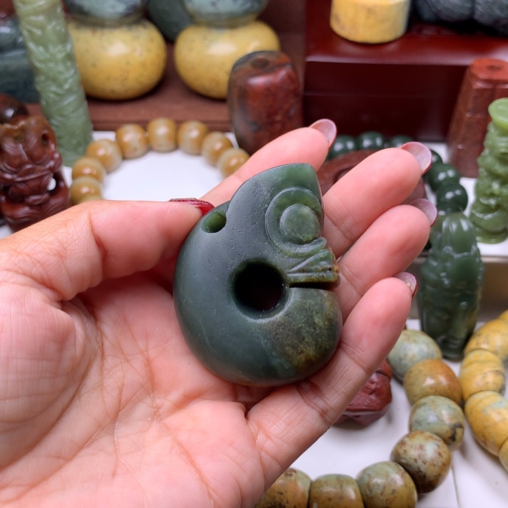 岫岩河磨玉（透闪石质玉）把件未镶嵌终*…