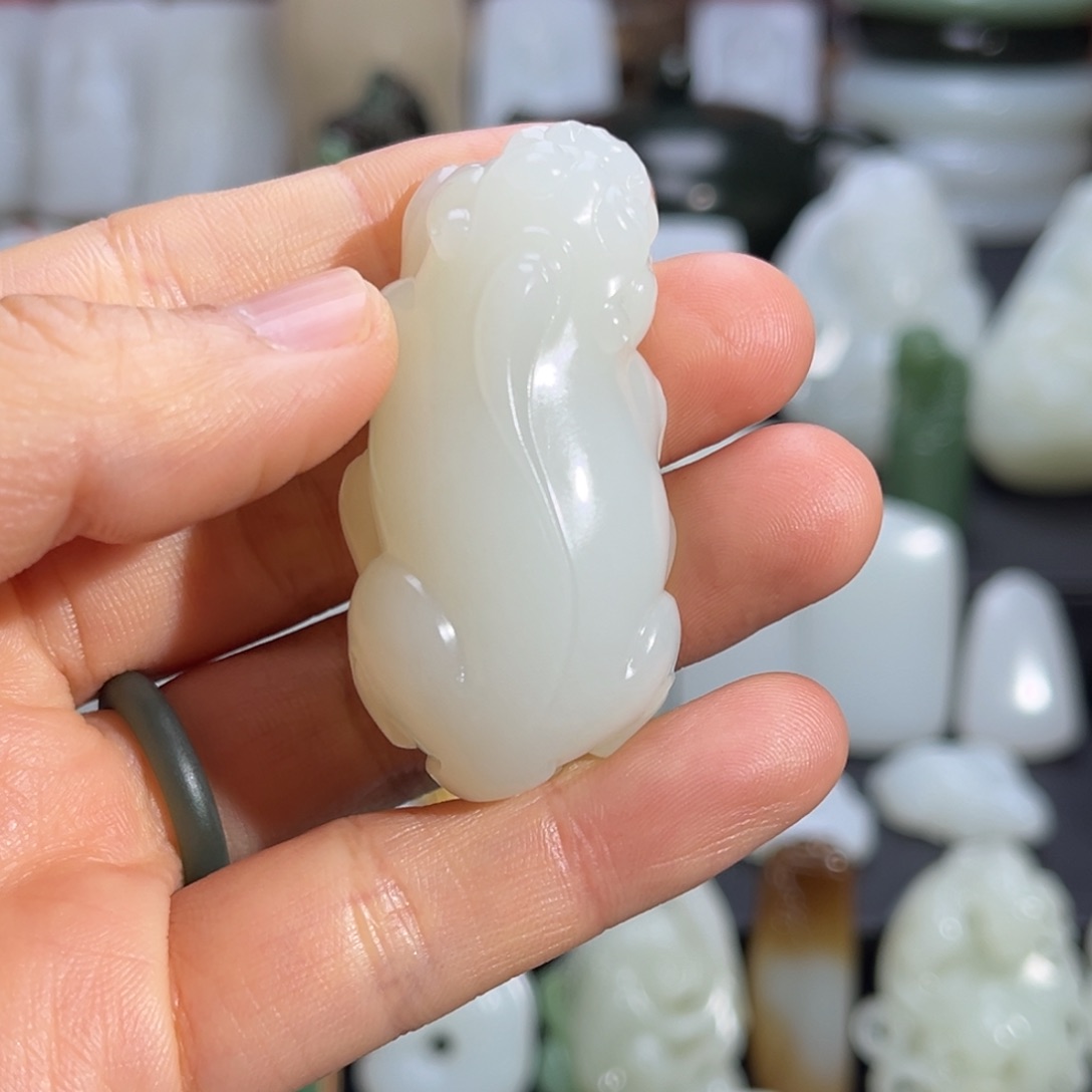 和田玉吊坠(赠链)未镶嵌海*