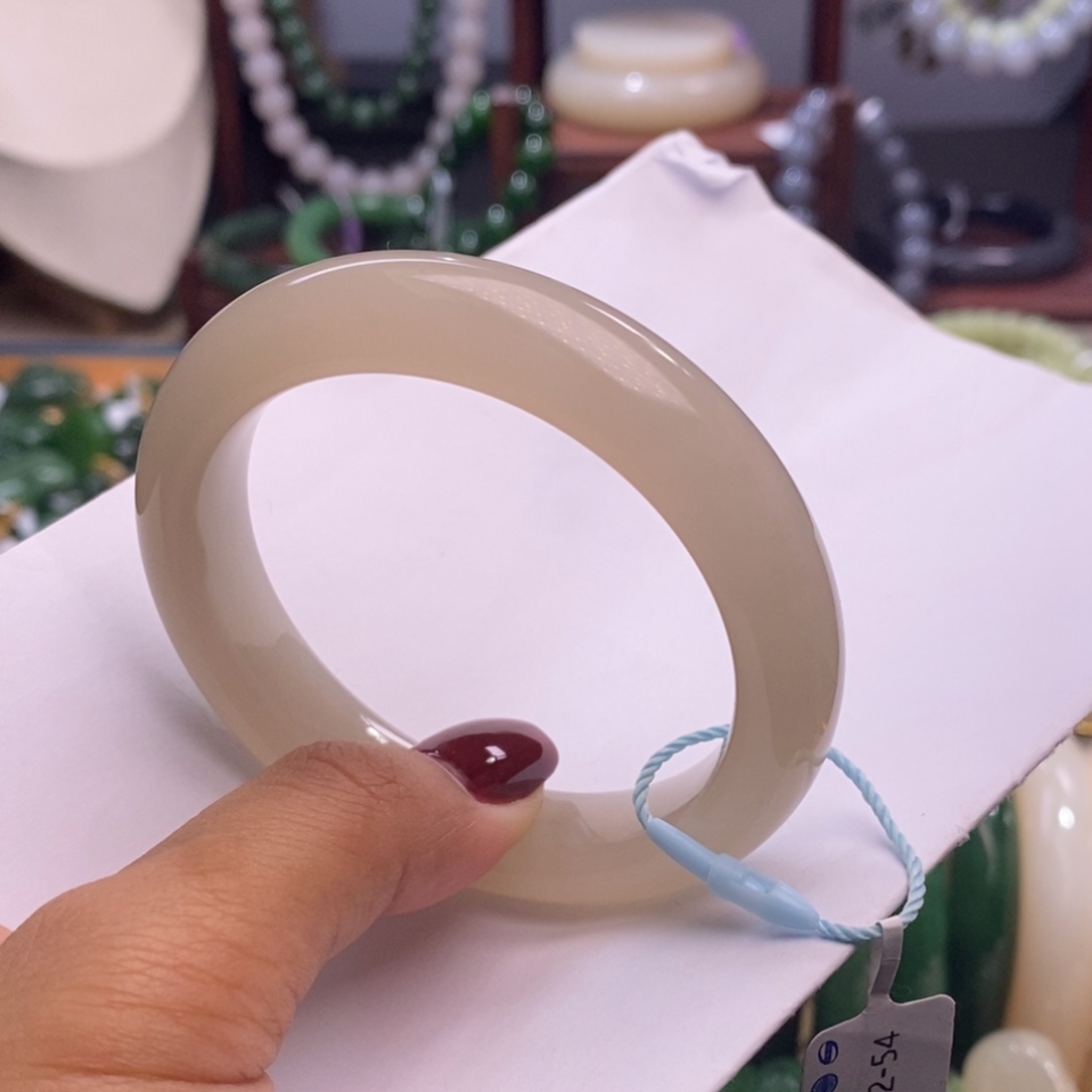 和田玉毕业级老矿料红粉手镯54未镶嵌