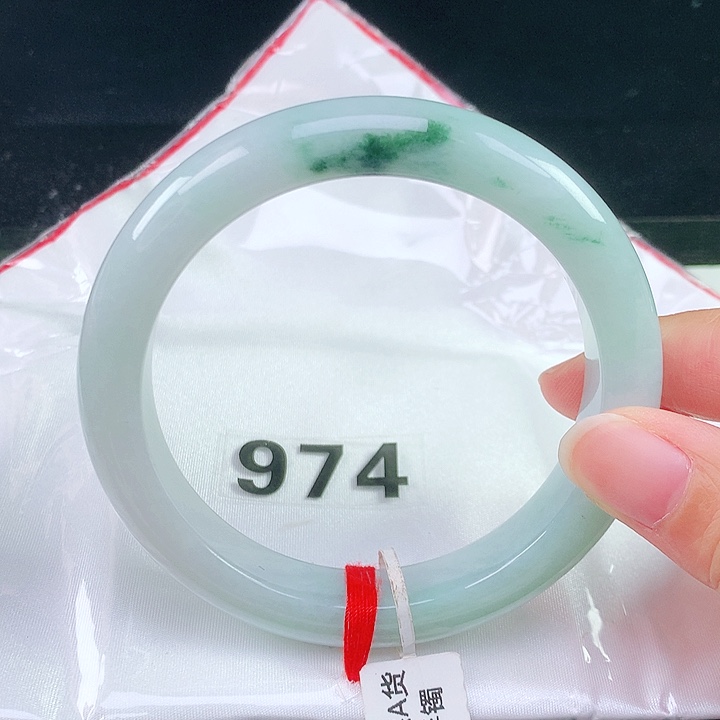 未镶嵌手镯翡翠61.8